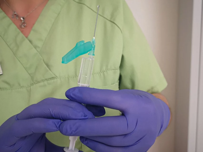 UNSER HAUS 26 Wohnheim Qualitaetssicherung Spritze Medikamente Haus Marienfeld